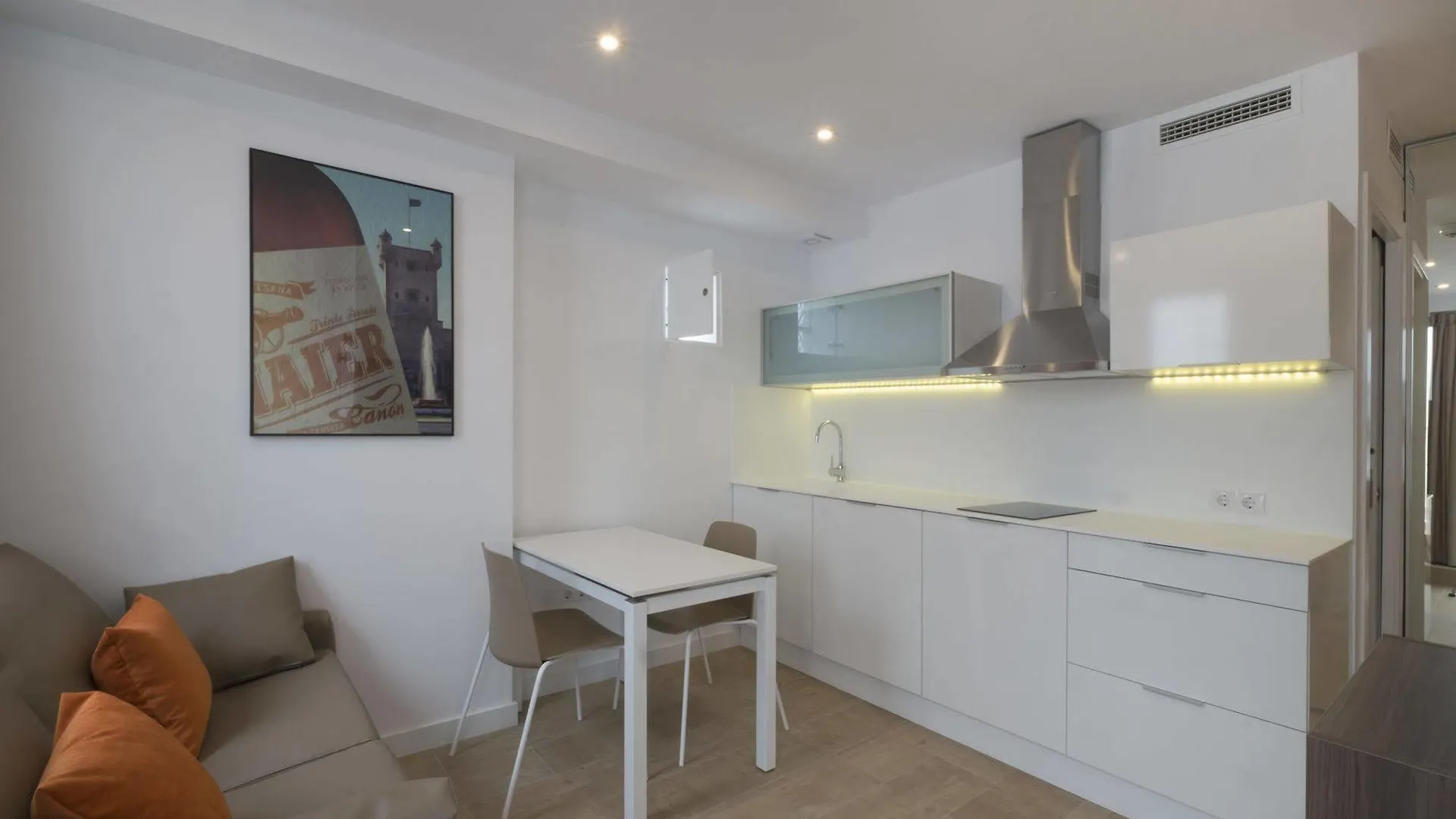 Hotel Apartamentos Maier Kadyks Hiszpania